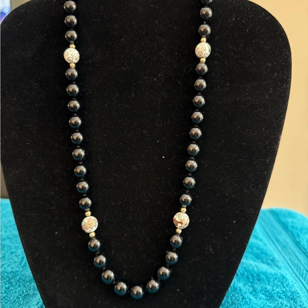 Elegant Black Beaded Necklace with Silver Accents